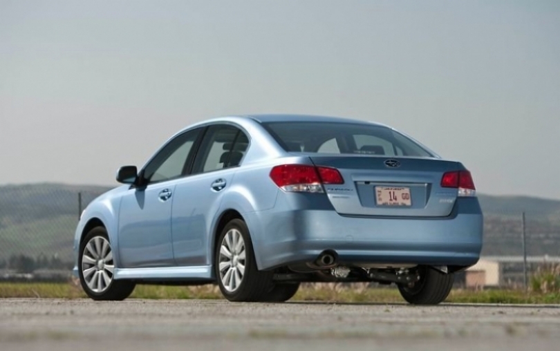 subaru legacy 2010, el coche más seguro - motor.es