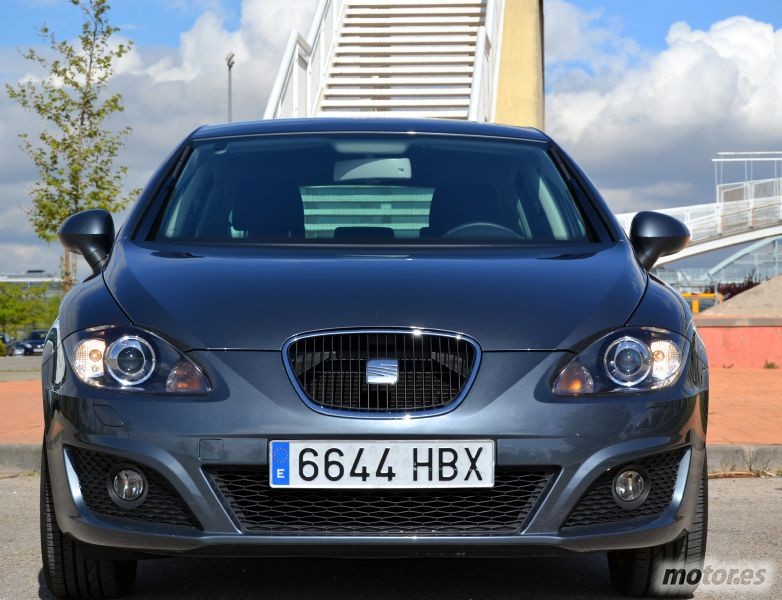 Seat Leon Style Copa 1 6 Tdi Cr 105 Cv Liquidacion De Existencias Motor Es