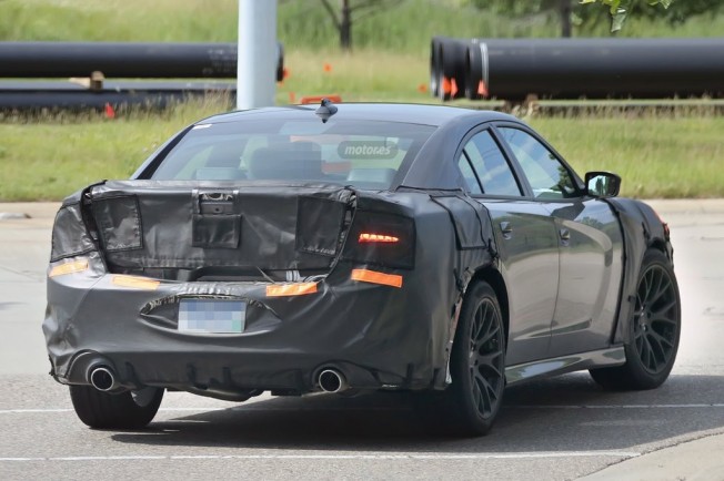 Dodge Charger SRT 2015, ¿también en versión Hellcat?