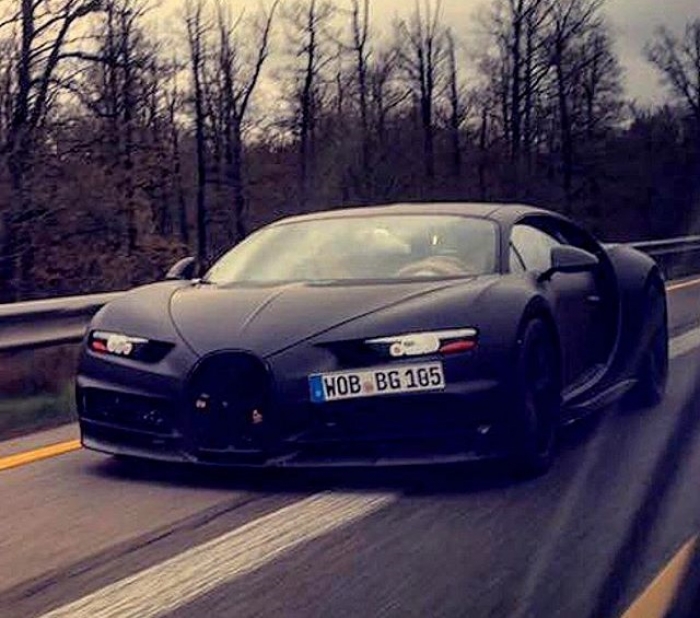 El Bugatti Chiron Muestra Su Frontal Por Primera Vez Motor Es