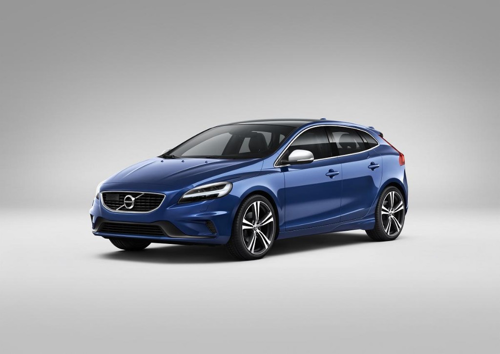 Volvo v40 2017