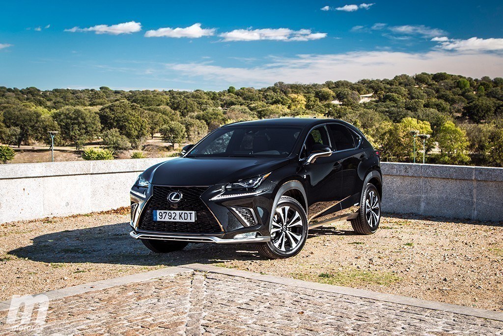 Lexus nx 300h 2018