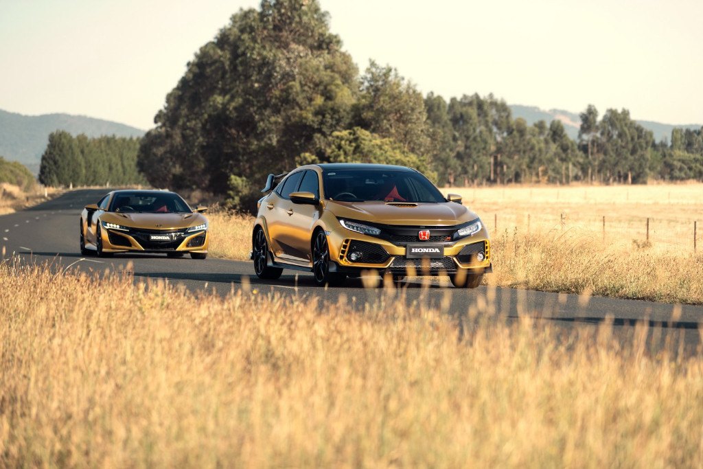 Honda Presenta Un Nsx Y Un Civic Type R En Cromo Dorado Motor Es